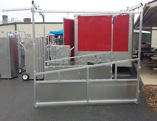 Picture of Aluminum Stall Setup